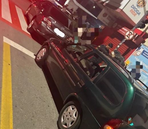 PARÁ DE MINAS | Homem é preso por embriaguez ao volante após acidente no Centro