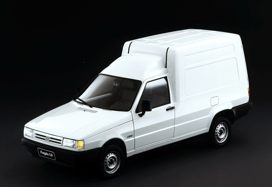 VEÍCULO FURTADO É RECUPERADO PELA PM NO BAIRRO SÃO LUÍZ.