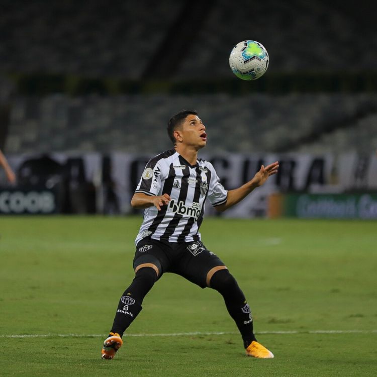 Savarino se destaca, Atlético vence o Botafogo e mantém liderança do Campeonato Brasileiro