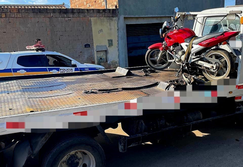 NOVA SERRANA (MG) – Polícia Militar recupera motocicleta furtada após denúncia anônima