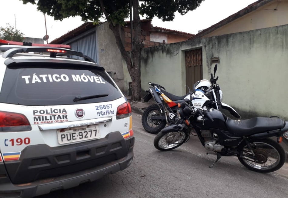 PM recupera moto furtada, prende receptador e esclarece autoria de roubo tentado