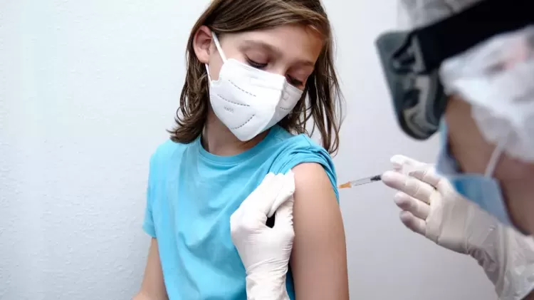 Crianças de 8 e 9 anos de Pará de Minas, sem comorbidades, vão receber neste sábado a primeira dose da vacina contra a Covid-19