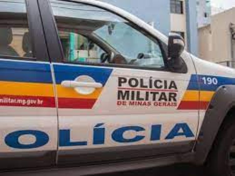 Garota de programa foi presa no centro de Pará de Minas acusada de roubar o aparelho celular de um cliente