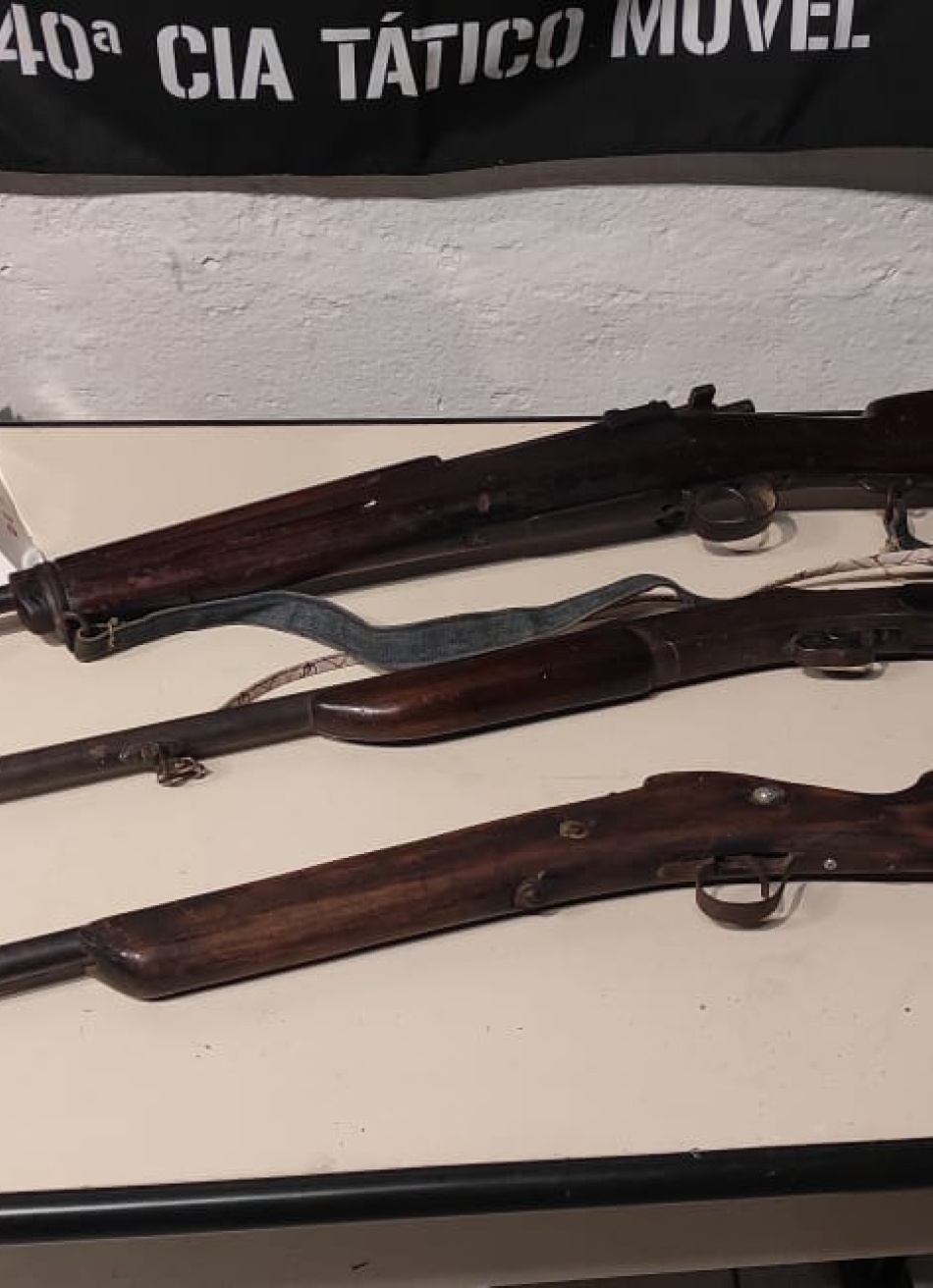 Polícia Militar apreende armas no bairro Jardinópolis, em Divinópolis