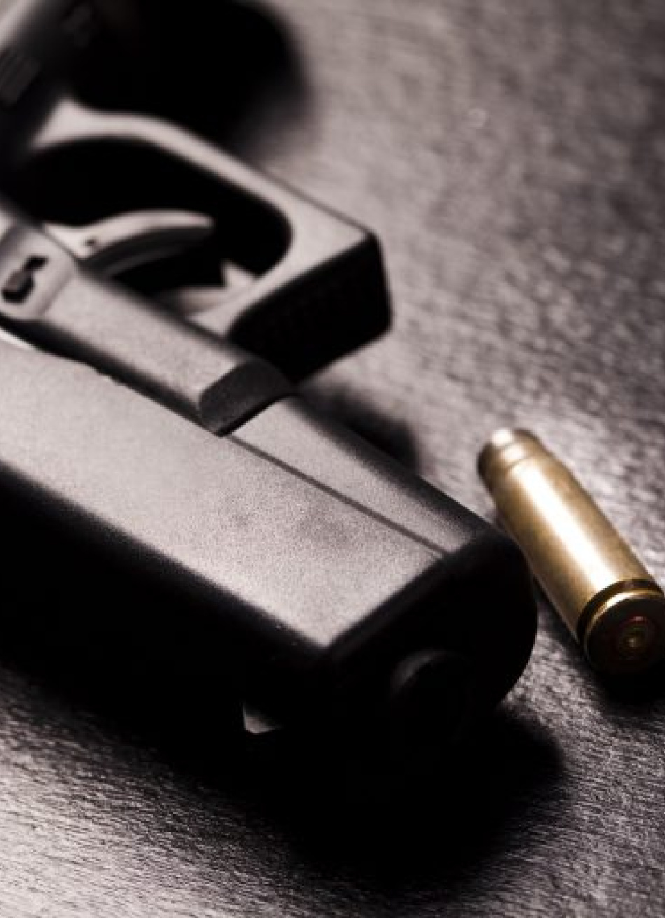 FORAGIDO DA JUSTIÇA É CAPTURADO PELA PM NO BAIRRO SERINGUEIRAS.