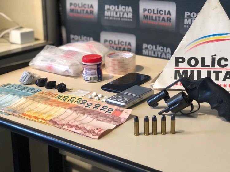 Polícia Militar prende duas pessoas em Divinópolis por tráfico de drogas e posse ilegal de arma de fogo
