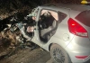 Grave acidente entre carro e caminhão deixa motorista preso às ferragens na MG 431