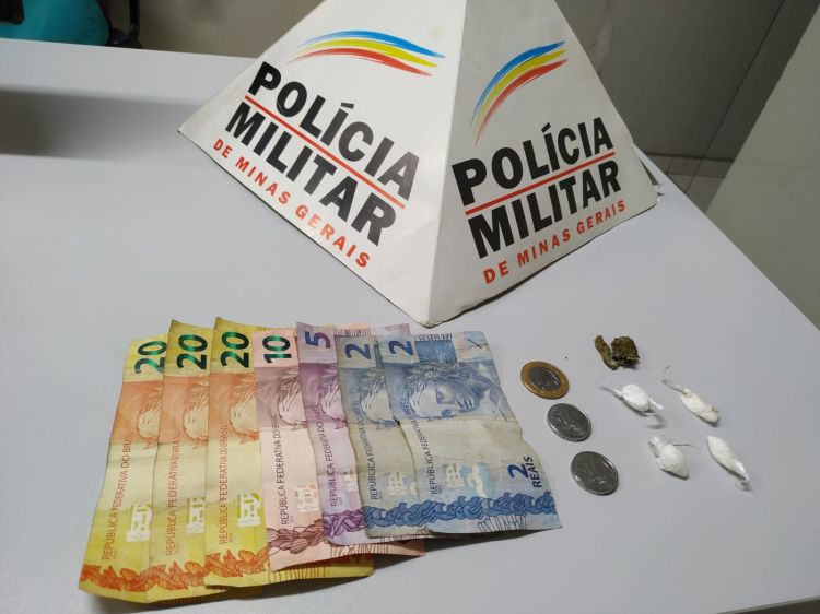 Polícia Militar prendeu envolvidos com o tráfico de drogas no bairro Jardim Serra Dourada, em Pará de Minas
