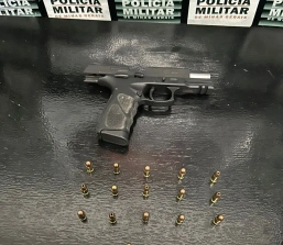 Pará de Minas – Discussão entre vizinhos termina com disparo de arma de fogo no bairro São Pedro; PM prende envolvidos e apreende pistola