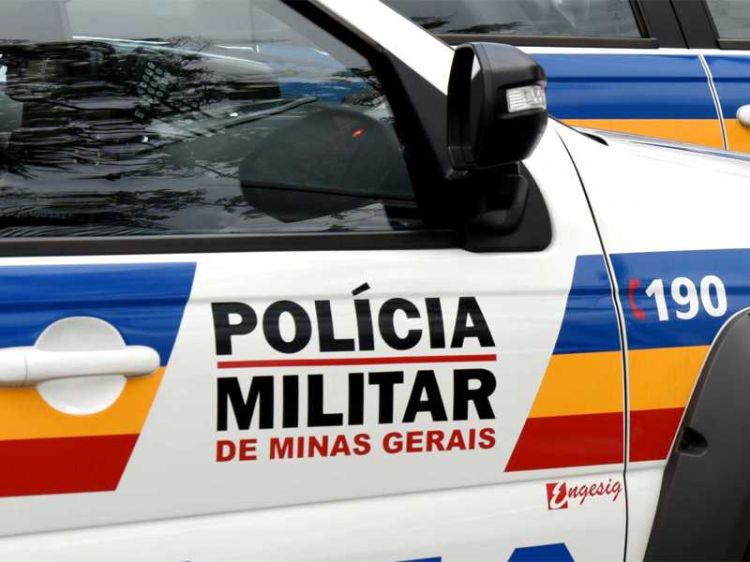 Polícia Militar recupera moto furtada em Pará de Minas e detém dois infratores por receptação