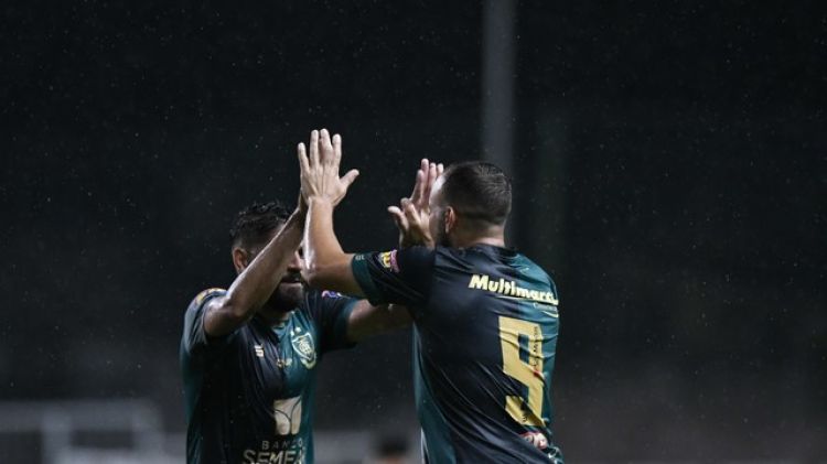 América goleou o Vitória e assegurou matematicamente o acesso à Série A