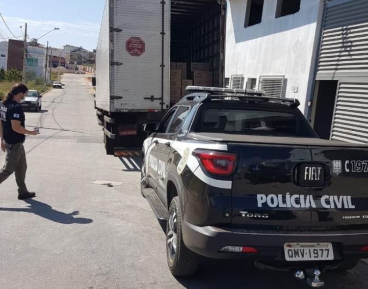 Polícia Civil apreende mais de 50 toneladas de sabão falsificado em Nova Serrana