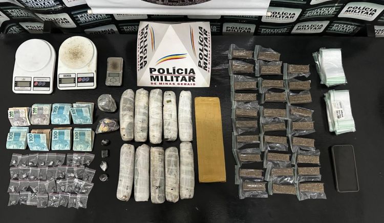 Pará de Minas – Homem é preso e drogas são apreendidas durante blitz de trânsito realizada pela Polícia Militar