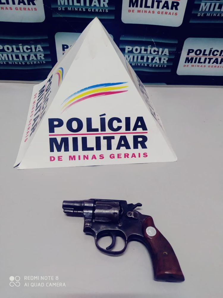 Polícia Militar prende homem de 65 anos no bairro Providência por porte ilegal de arma de fogo