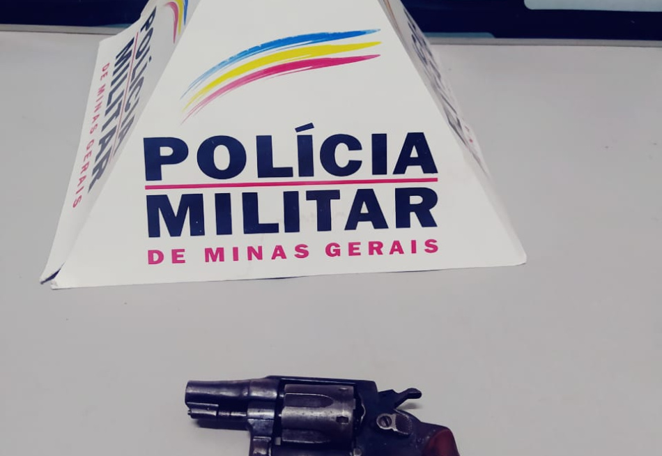 Polícia Militar prende homem de 65 anos no bairro Providência por porte ilegal de arma de fogo