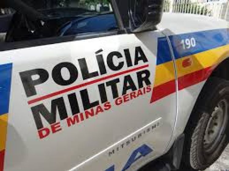Polícia Militar procura por homem acusado de invadir uma casa no bairro Padre Libério