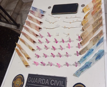 Guarda Civil Municipal de Nova Serrana detém dois indivíduos suspeito por tráfico de drogas no Bairro Industrial