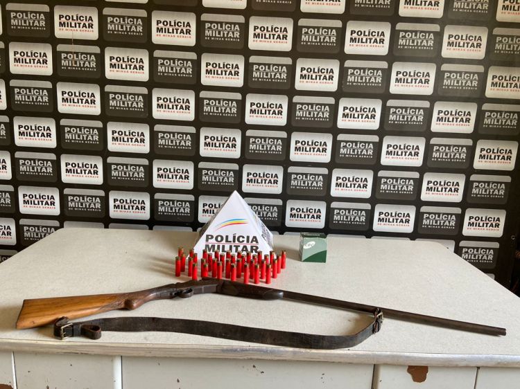 Acusado de porte ilegal de arma de fogo, homem é preso em Abaeté