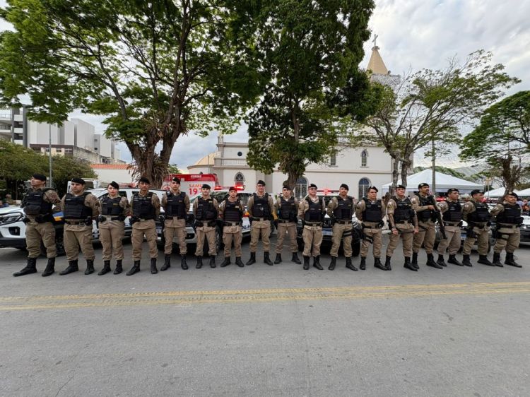 Polícia Militar atua no policiamento da Festa de Reinado em Araújos