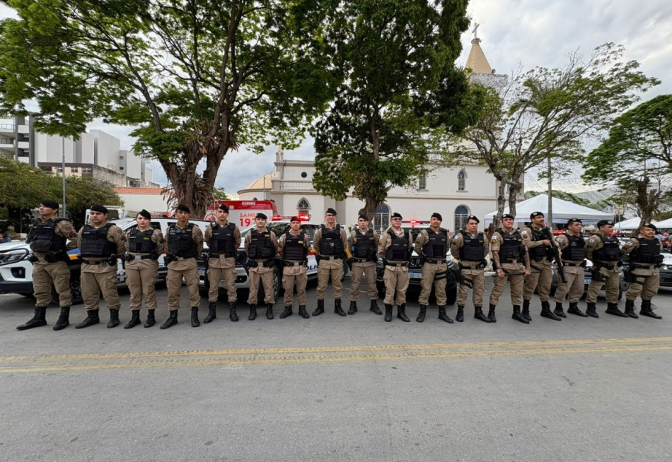 Polícia Militar atua no policiamento da Festa de Reinado em Araújos