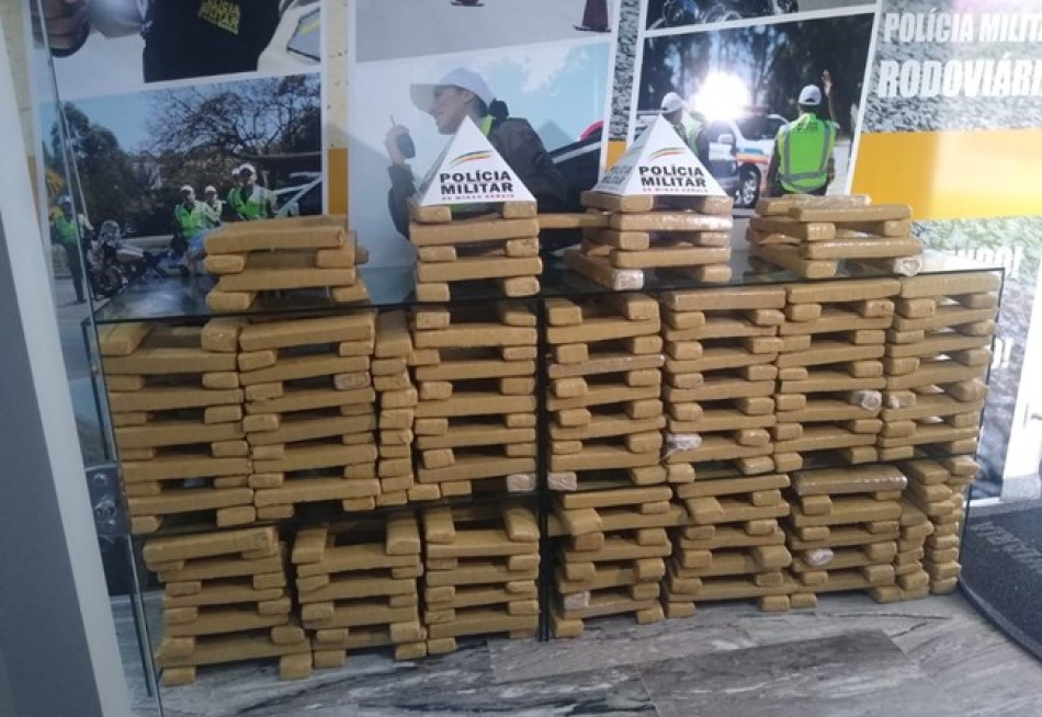 PMR apreende cerca de meia tonelada de maconha em Juatuba