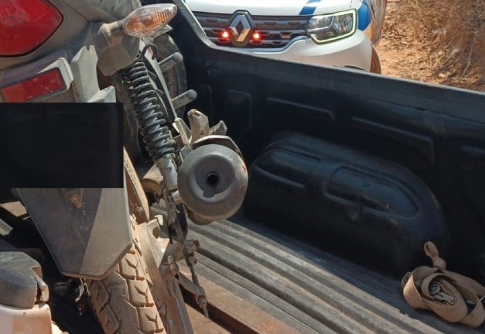 Polícia Militar recupera motocicleta furtada e encontra adolescente desaparecida na zona rural de Leandro Ferreira