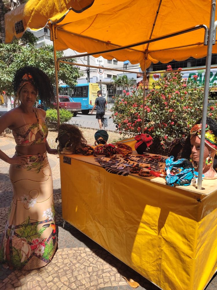 Barraca da Vera expõe lindos produtos  afro