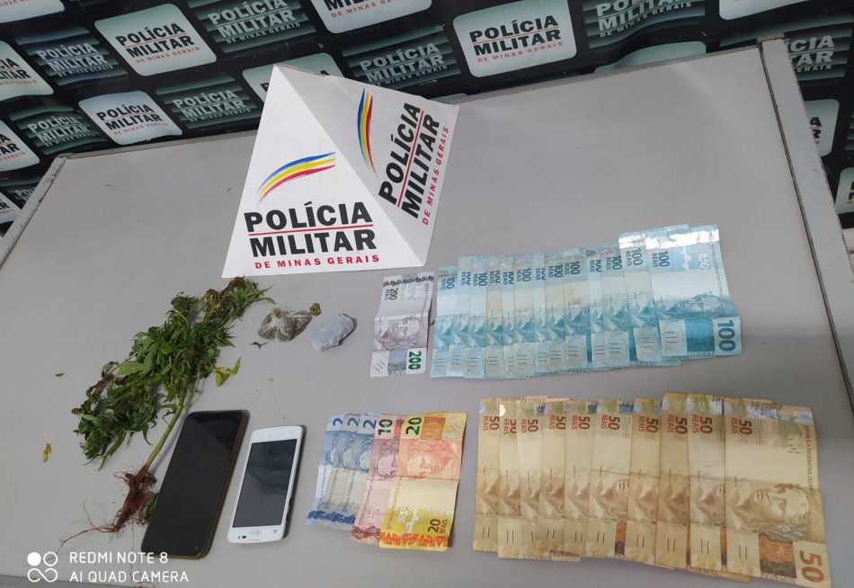 Trio é preso no bairro Santos Dumont acusado de tráfico de drogas