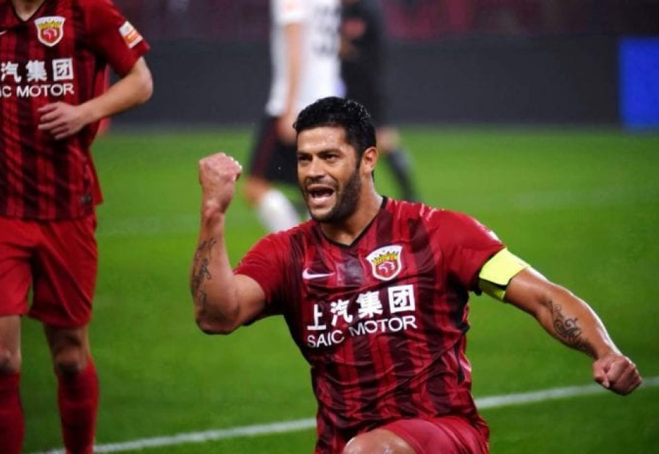 Atlético confirmou a contratação do atacante Hulk