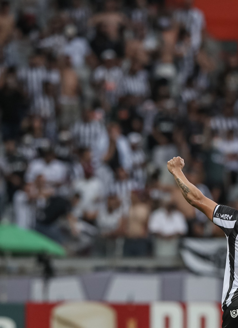 Atlético vence o Ceará e amplia vantagem na liderança do Campeonato Brasileiro