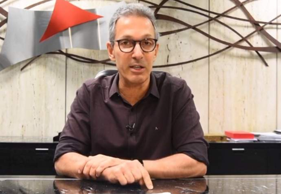 Romeu Zema utilizou conta no Twitter para anunciar que Minas Gerais vai receber mais 315 mil doses da vacina Sinovac contra a Covid-19