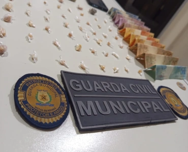 Nova Serrana – GCM prende três por tráfico de drogas no Bairro São Geraldo