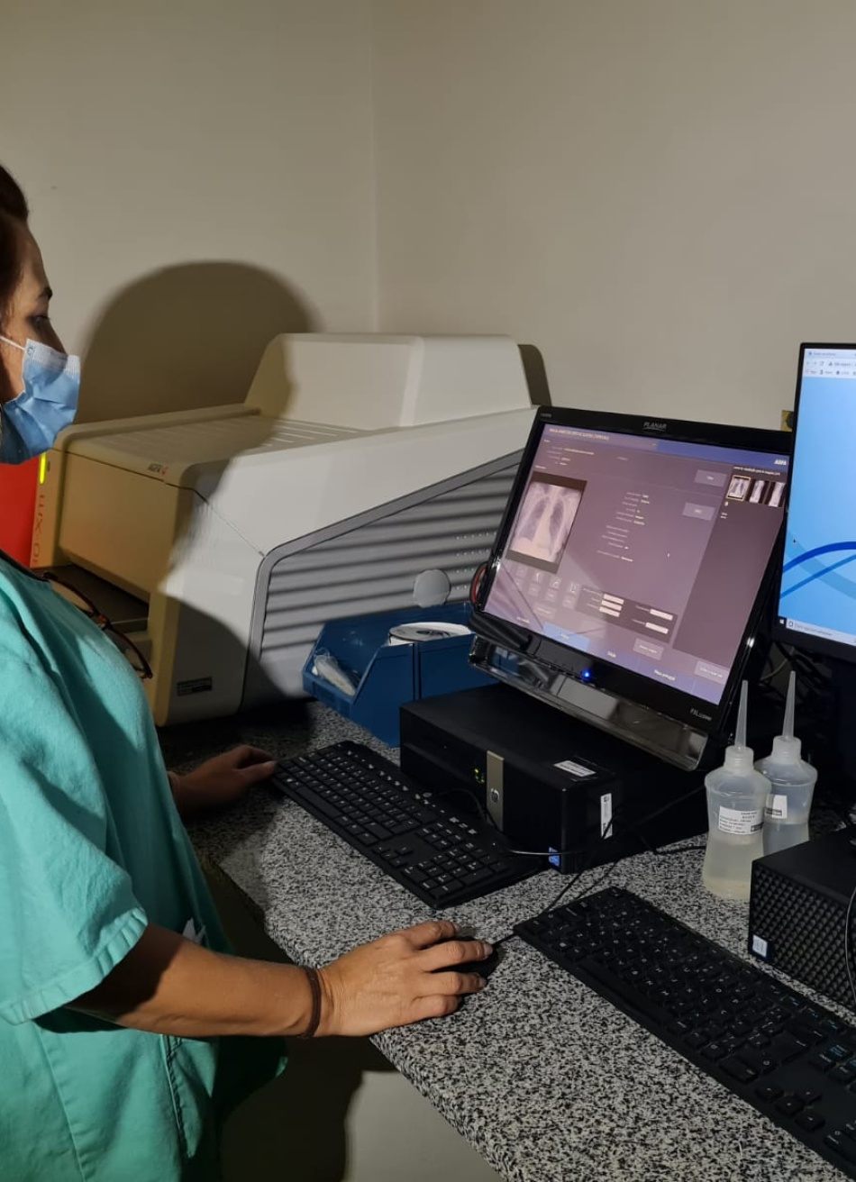 UPA 24 horas de Pará de Minas recebeu novo equipamento de raio-x totalmente digital
