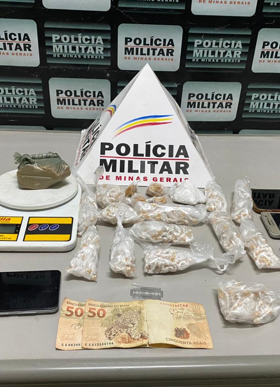 Polícia Militar apreende 650 pedras de crack e uma porção de cocaína no bairro Coração de Jesus