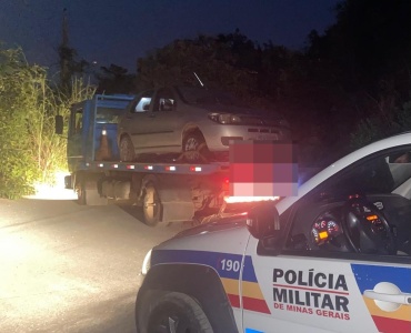 PM recupera veículo roubado em mata no bairro Residencial Dona Flor II