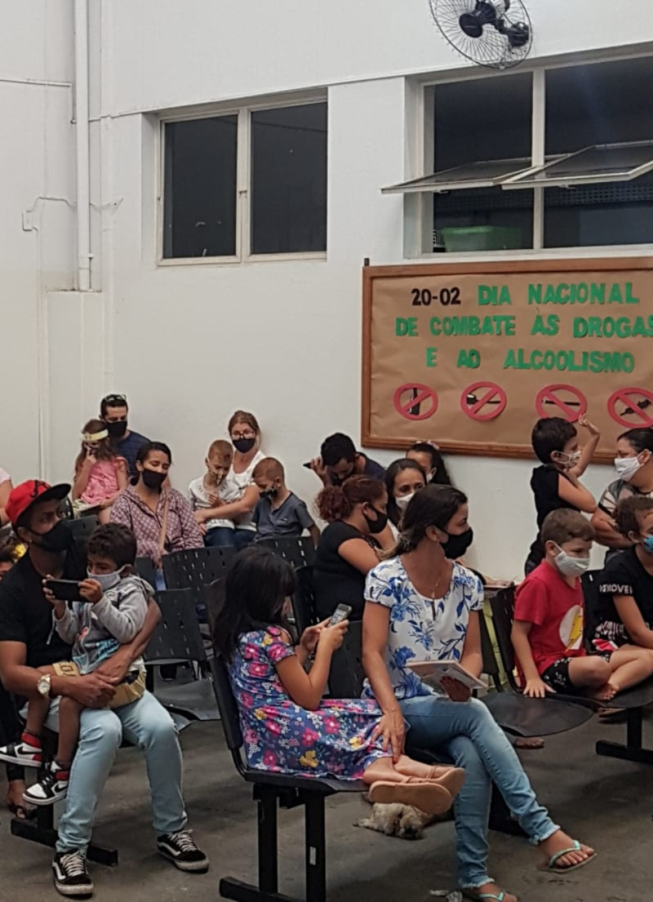 Vacinação de crianças de 5 a 11 anos neste sábado em Pará de Minas é marcada por grande procura nos postos