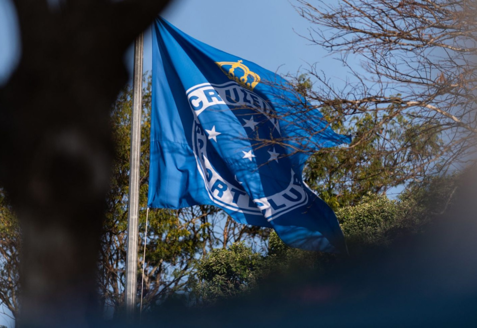 Cruzeiro comemora 100 anos com muita história e títulos