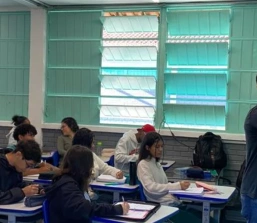 Secretaria de Educação de Minas Gerais anuncia edital para contratação de professores e reforça valorização docente