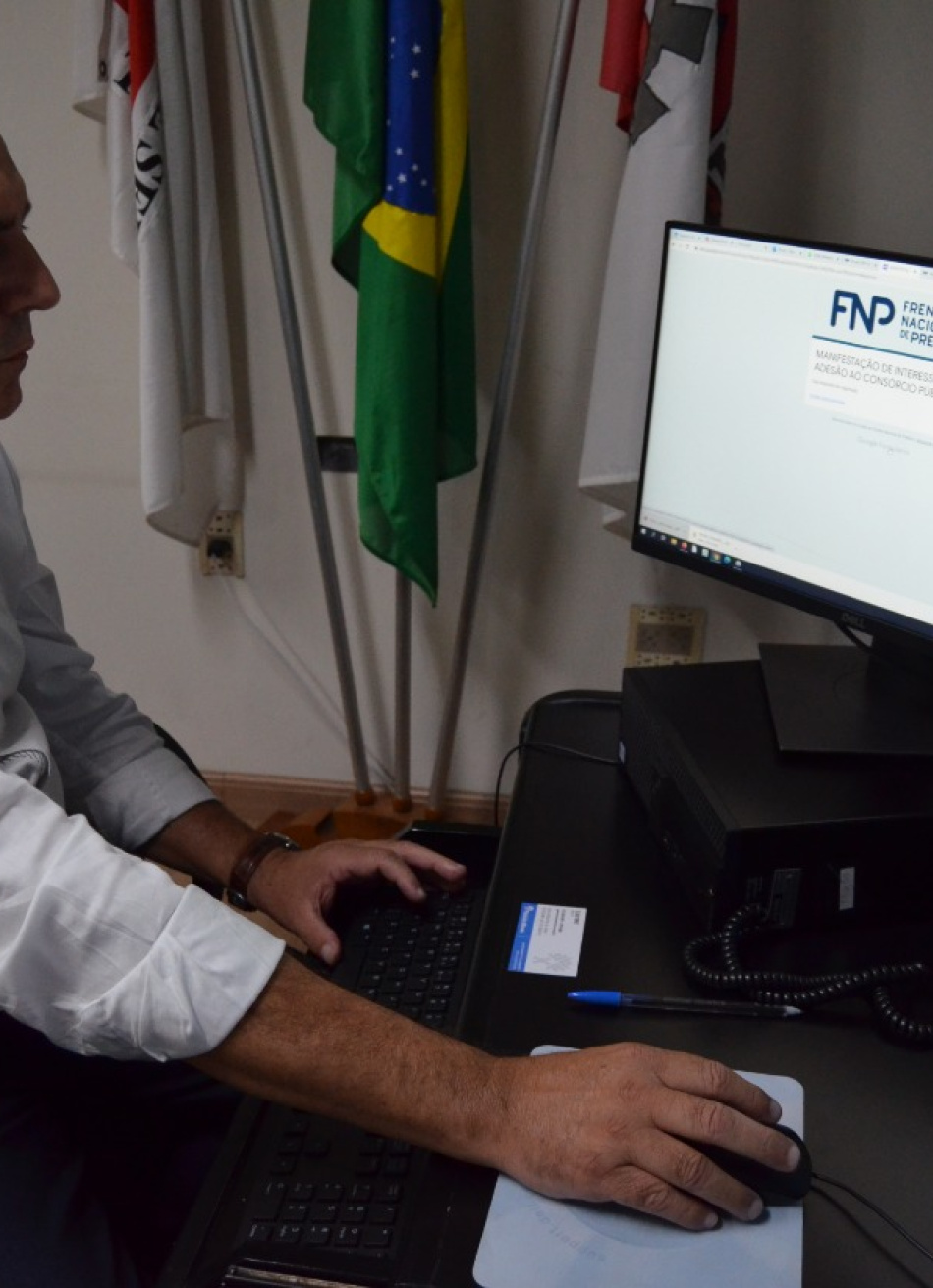 Pará de Minas adere ao consórcio para a compra de vacinas contra a Covid-19
