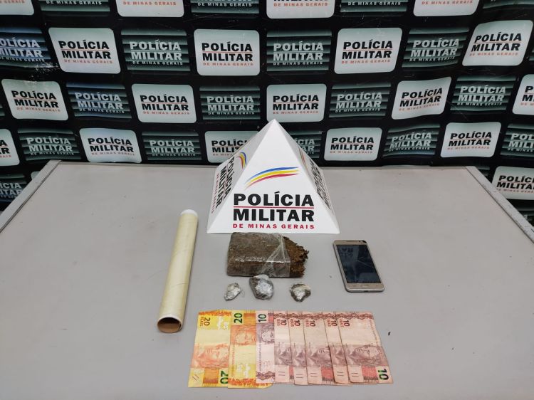 Rapaz é preso no estacionamento do Colégio Fernando Otávio quando vendia drogas