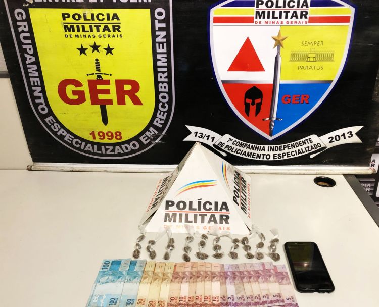 Polícia Militar prendeu três homens em Divinópolis por envolvimento com o tráfico de drogas