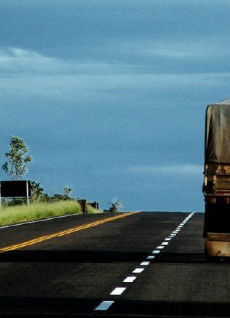 Ameaça de greve de caminhoneiros não prejudica trânsito em rodovias