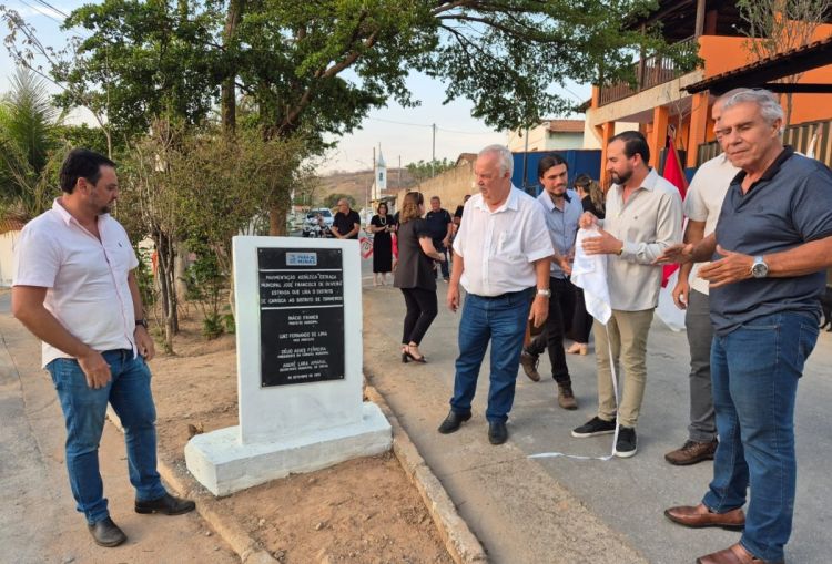 Prefeitura de Pará de Minas inaugura pavimentação de estrada entre Torneiros e Carioca