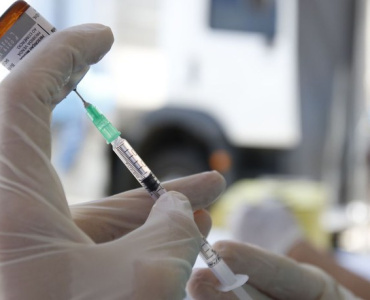 Trabalhadores industrias de Pará de Minas com 37 anos recebem nesta sexta-feira a primeira dose da vacina contra a Covid-19