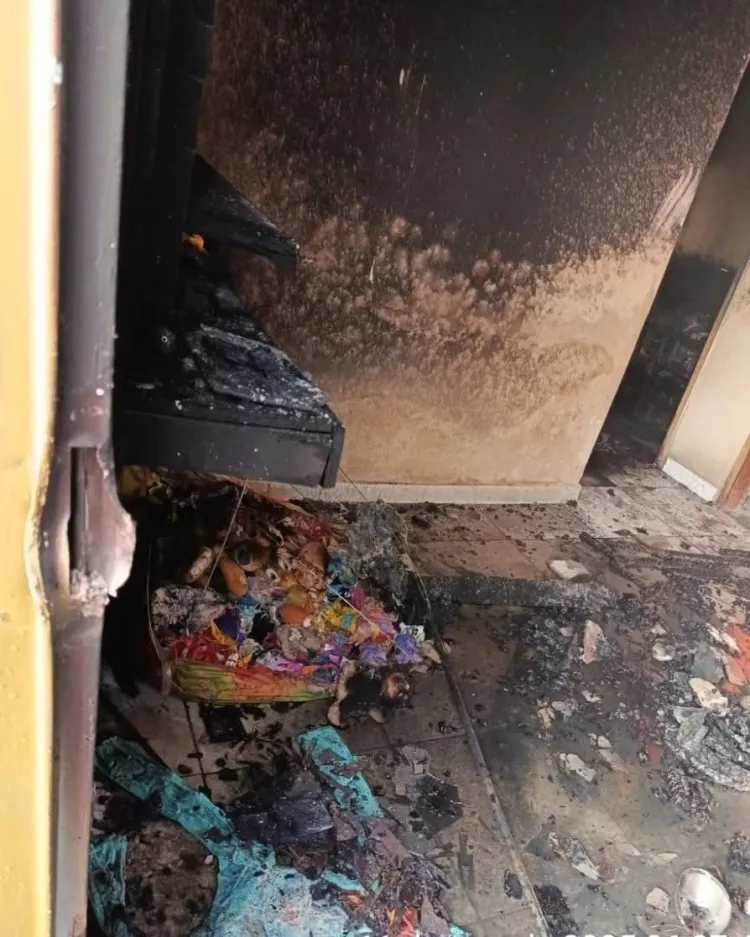 Incêndio destrói residência no bairro Bela Vista, em Formiga