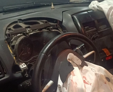 Homem perde o controle e invade comércio no centro de Pará de Minas