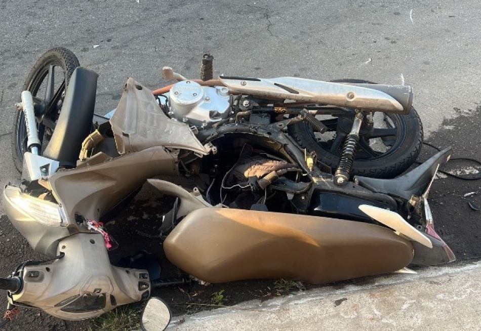 PARÁ DE MINAS PM registra acidente de trânsito com vitima no bairro Santos Dumont