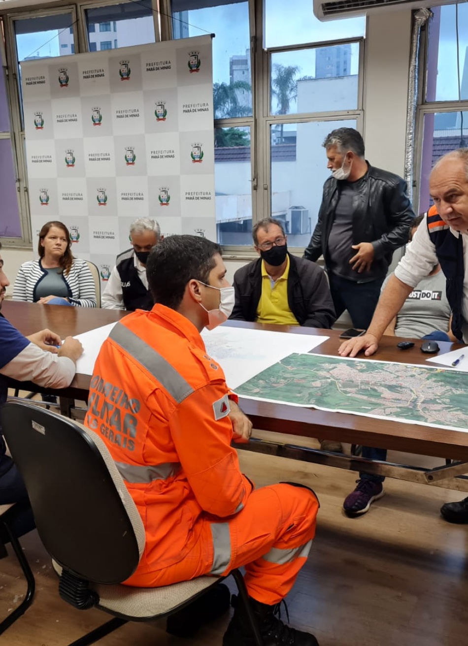 Prefeitura prepara ações emergenciais para população atingida pela chuva