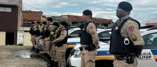 PM realiza Operação Presença em diversos bairros com apoio de Alunos Soldados em Pará de Minas