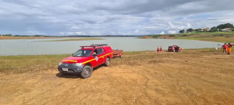 Adolescente morre afogado no Lago de Furnas, em Santo Hilário